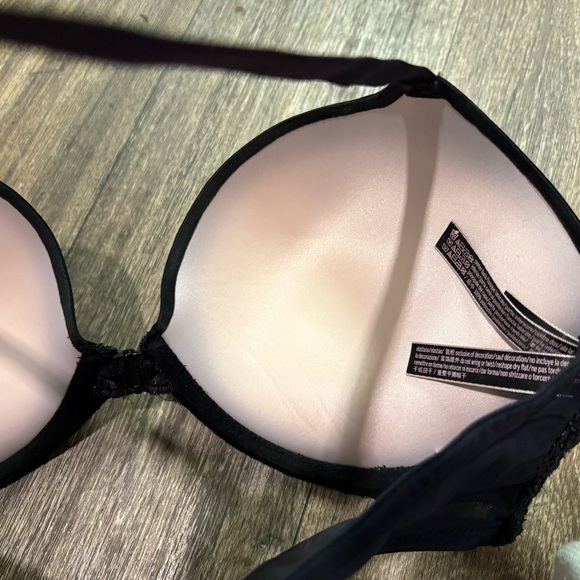 Victoria's Secret Very Sexy Velvet Trimmed Push-up Bra 36DD Black Front Clasp - Picture 11 of 14